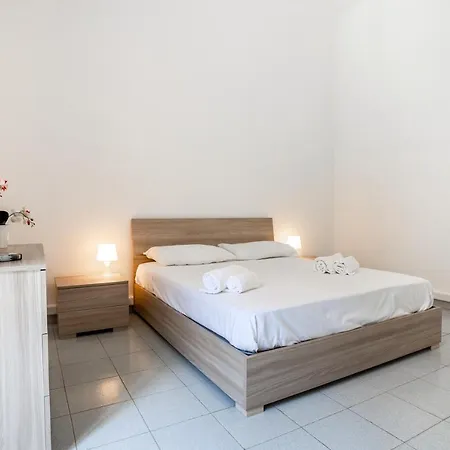 Apartment Central Station Vgm Bari